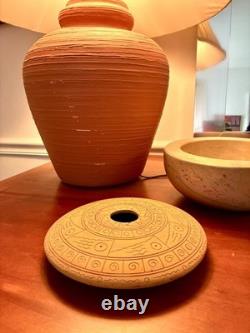 Vase plat en terre cuite signé Diné Navajo pour graines / art amérindien