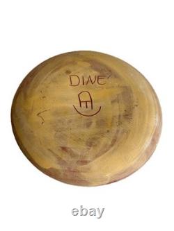 Vase plat en terre cuite signé Diné Navajo pour graines / art amérindien