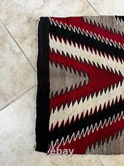 Vintage Native Amérindienne Navajo Wool Rug Environ 26x40 Geometric