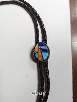 Vintage Navajo Inlay Sterling Argent Bolo Tie Avec Des Pierres Multicolores